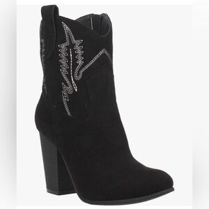 Elegant Black Ankle Booties with Embroidered Accents